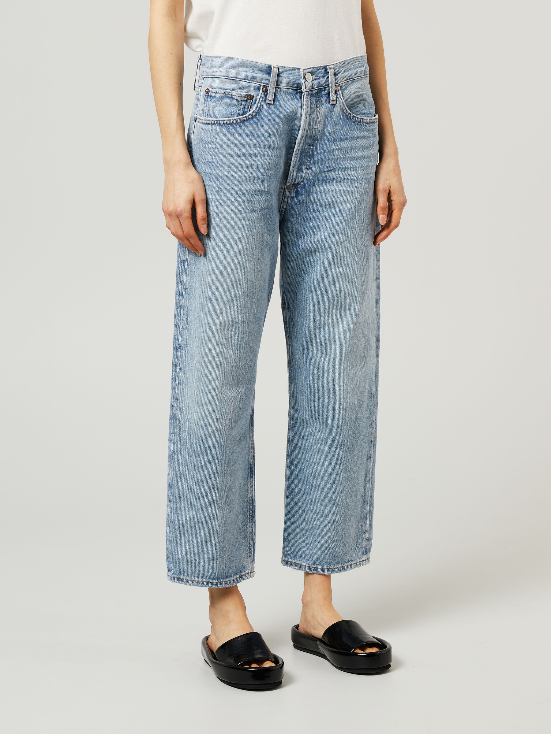 relaxed fit cropped jeans