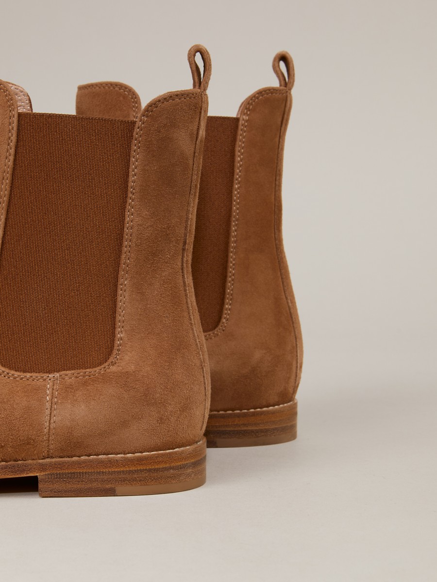 light suede chelsea boots