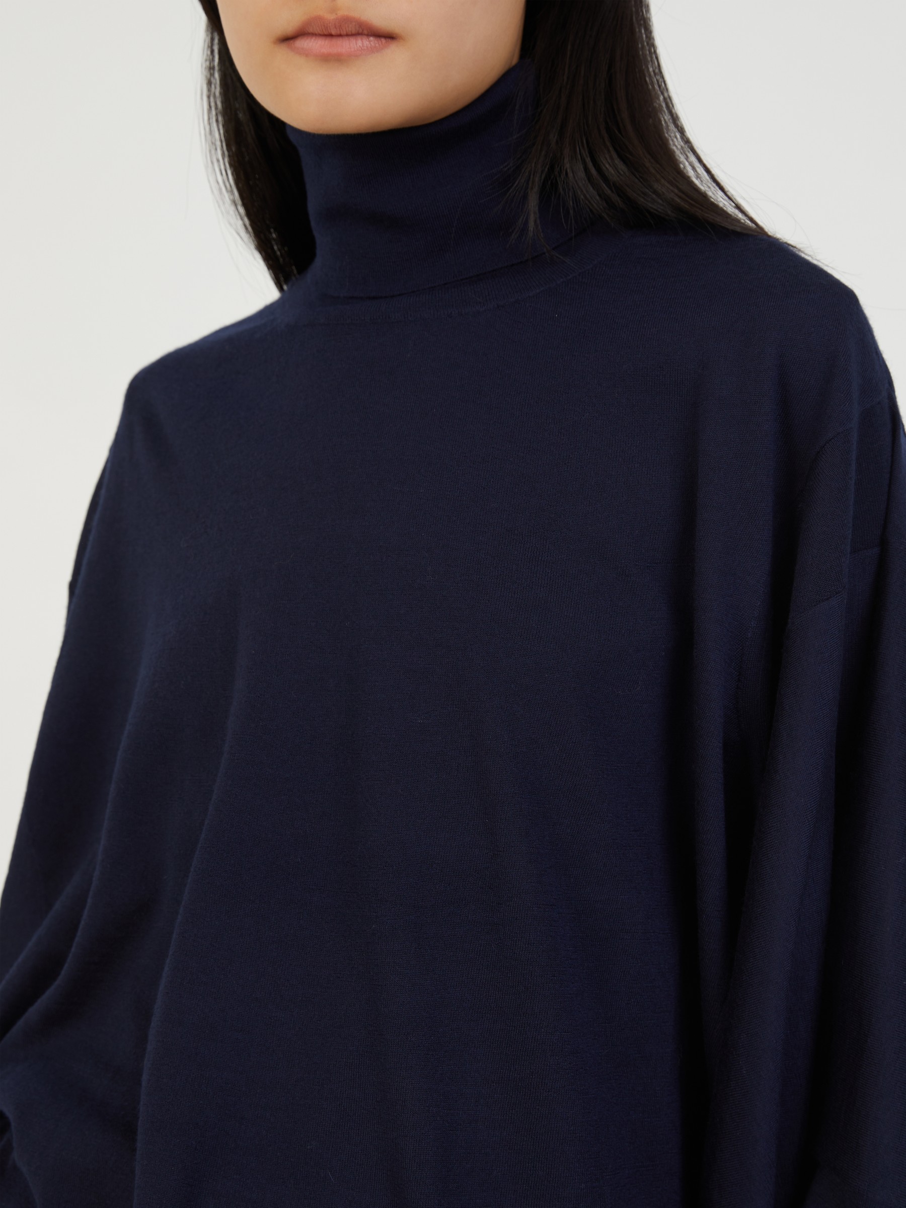 The Row Cashmere Roller Collar Pullover Erfurt Navy Blue