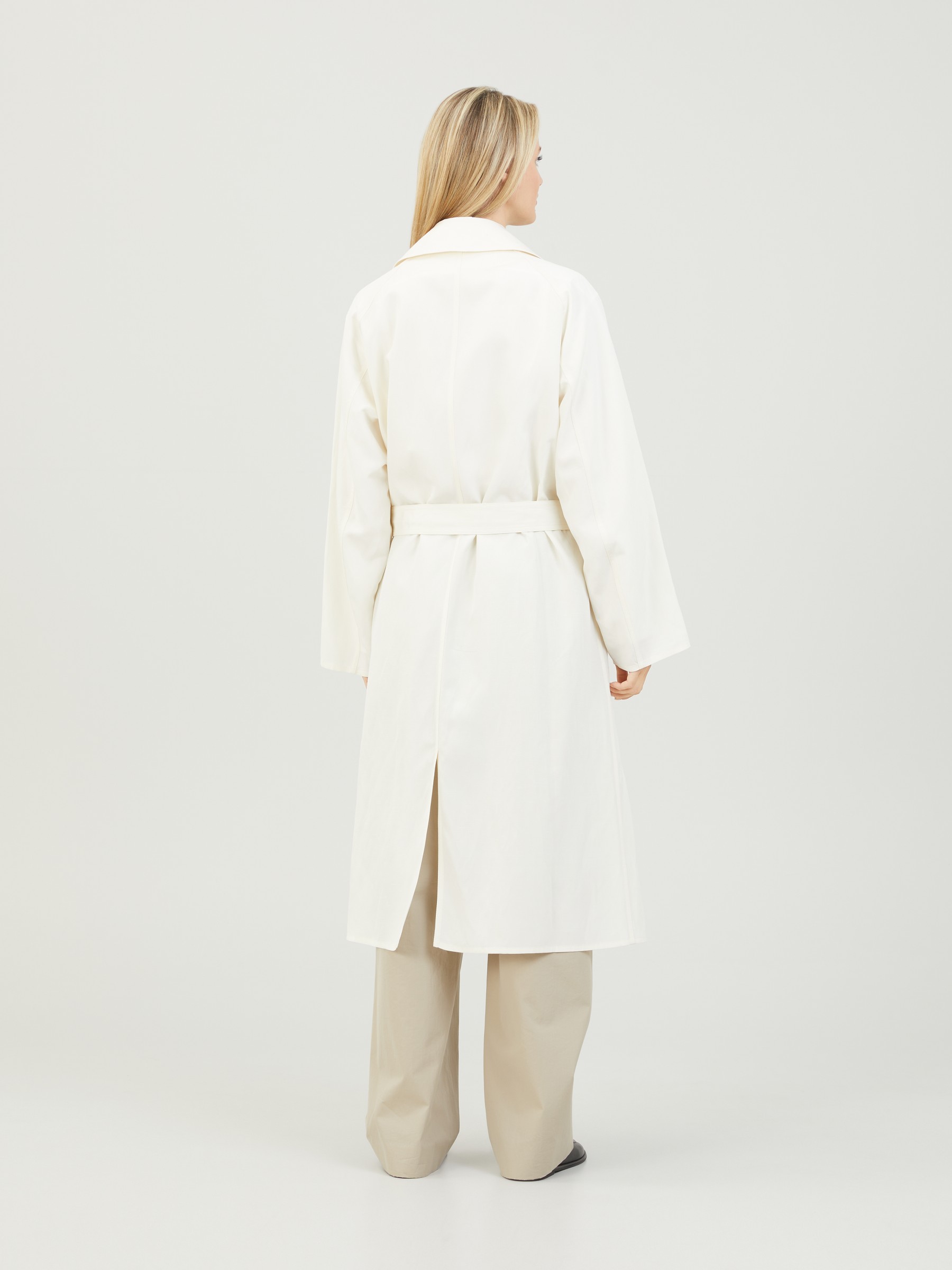 The Row Trenchcoat Emiliana Cr me Trench Coats