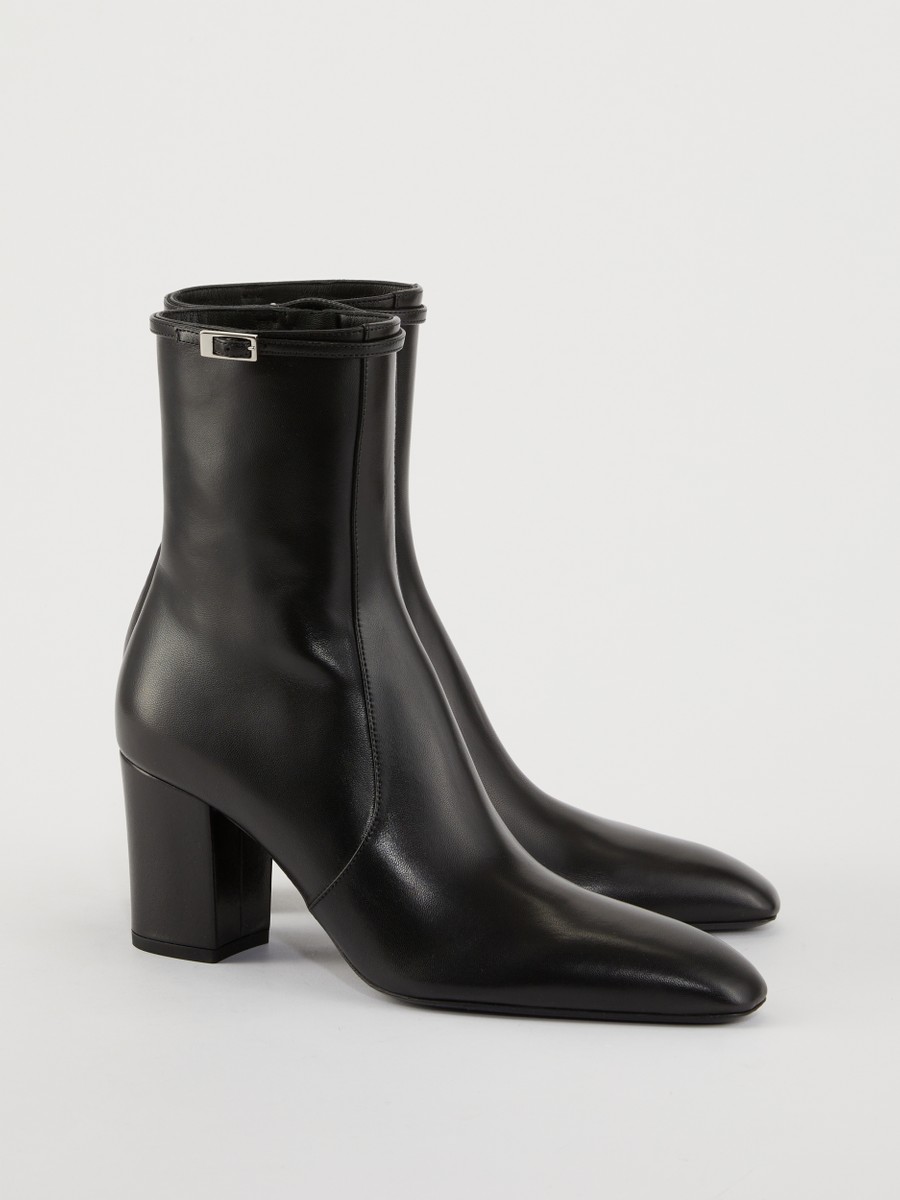 Hunter low heel 2025 ankle boots