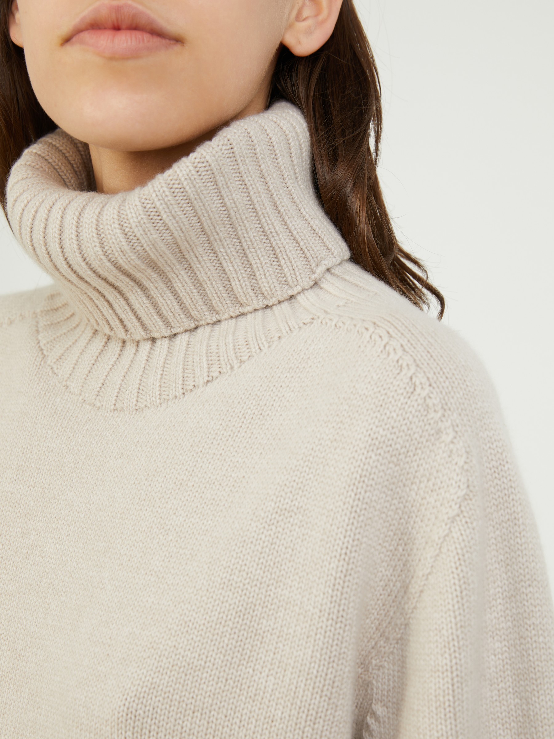 Wool cashmere turtleneck beige mélange